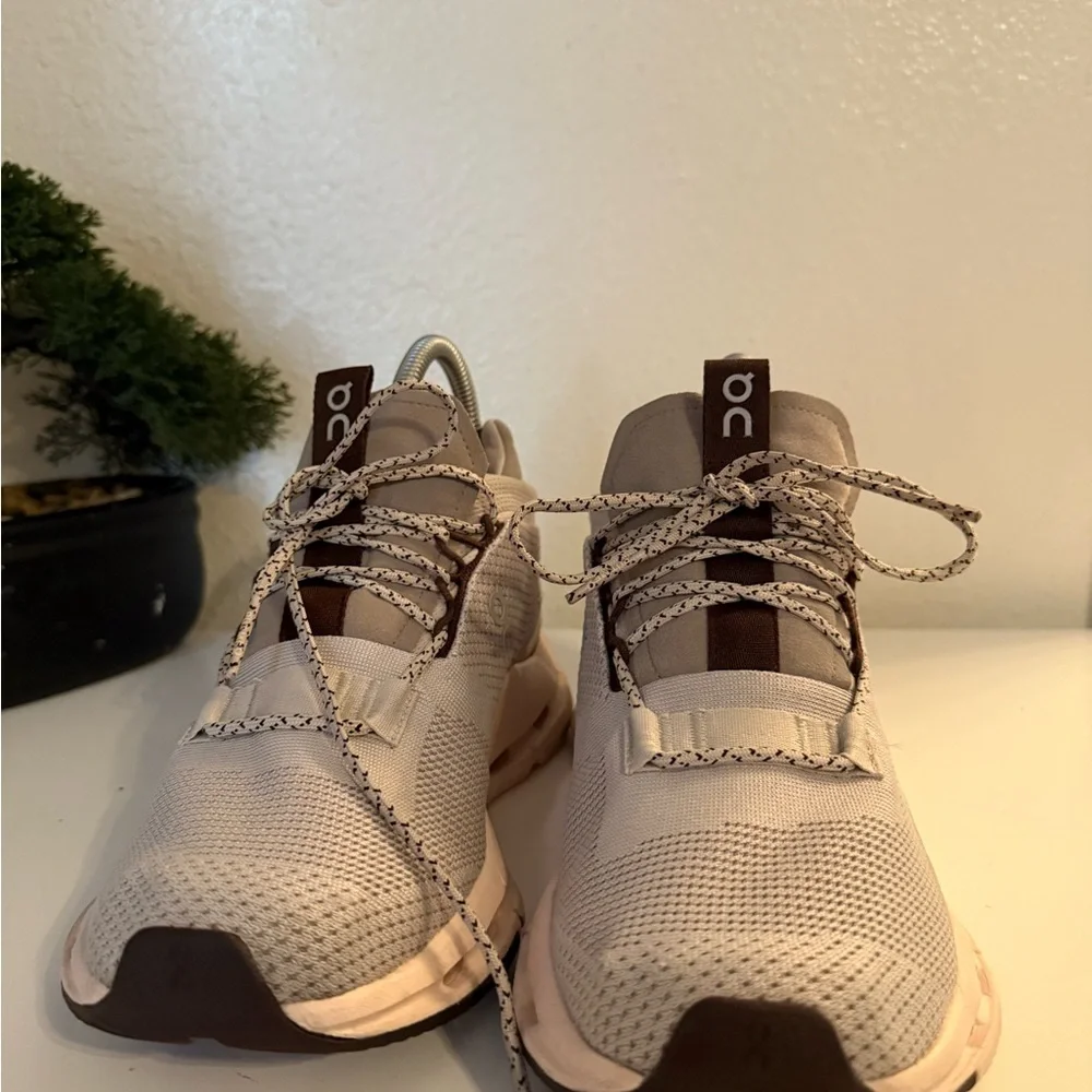 On Running Women's Light Gray and Pale Pink Cloudnova Sneakers - Picture 6 of 9